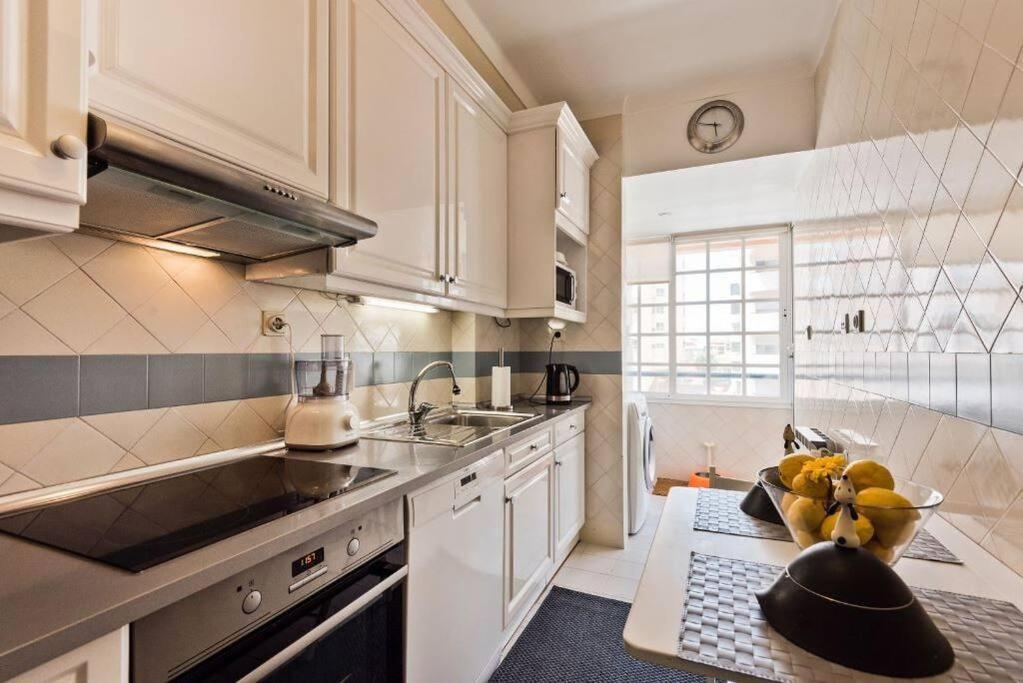 1br W/ Pool * Cascais