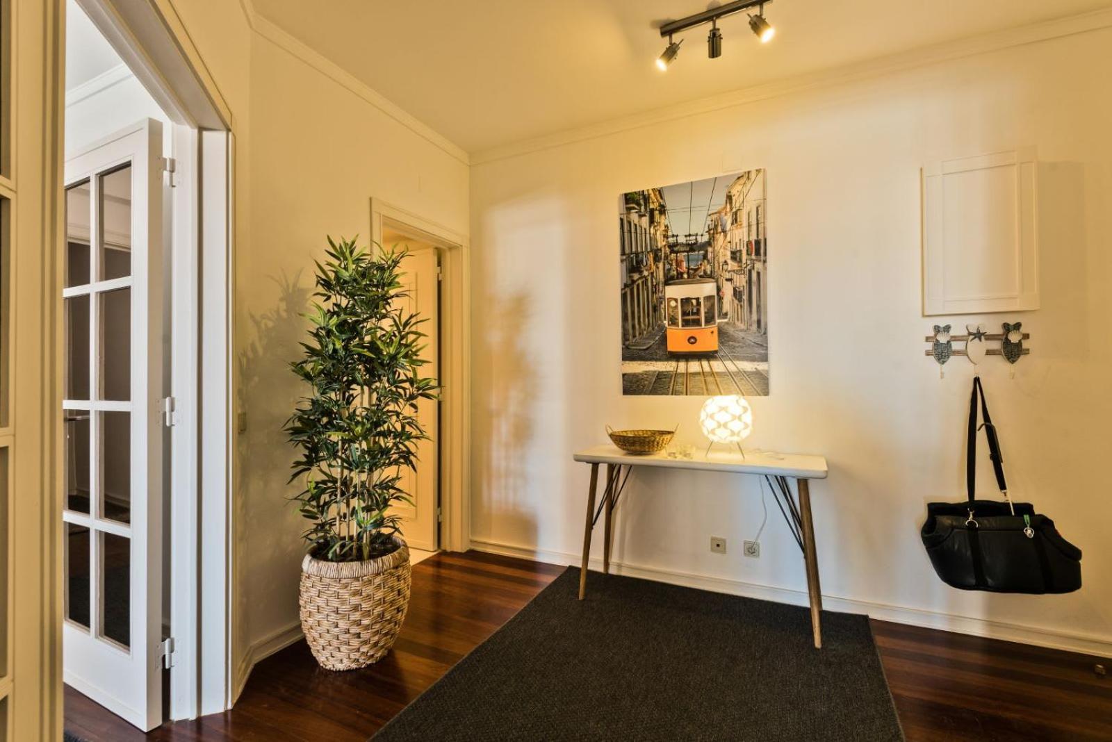 1br W/ Pool * Cascais