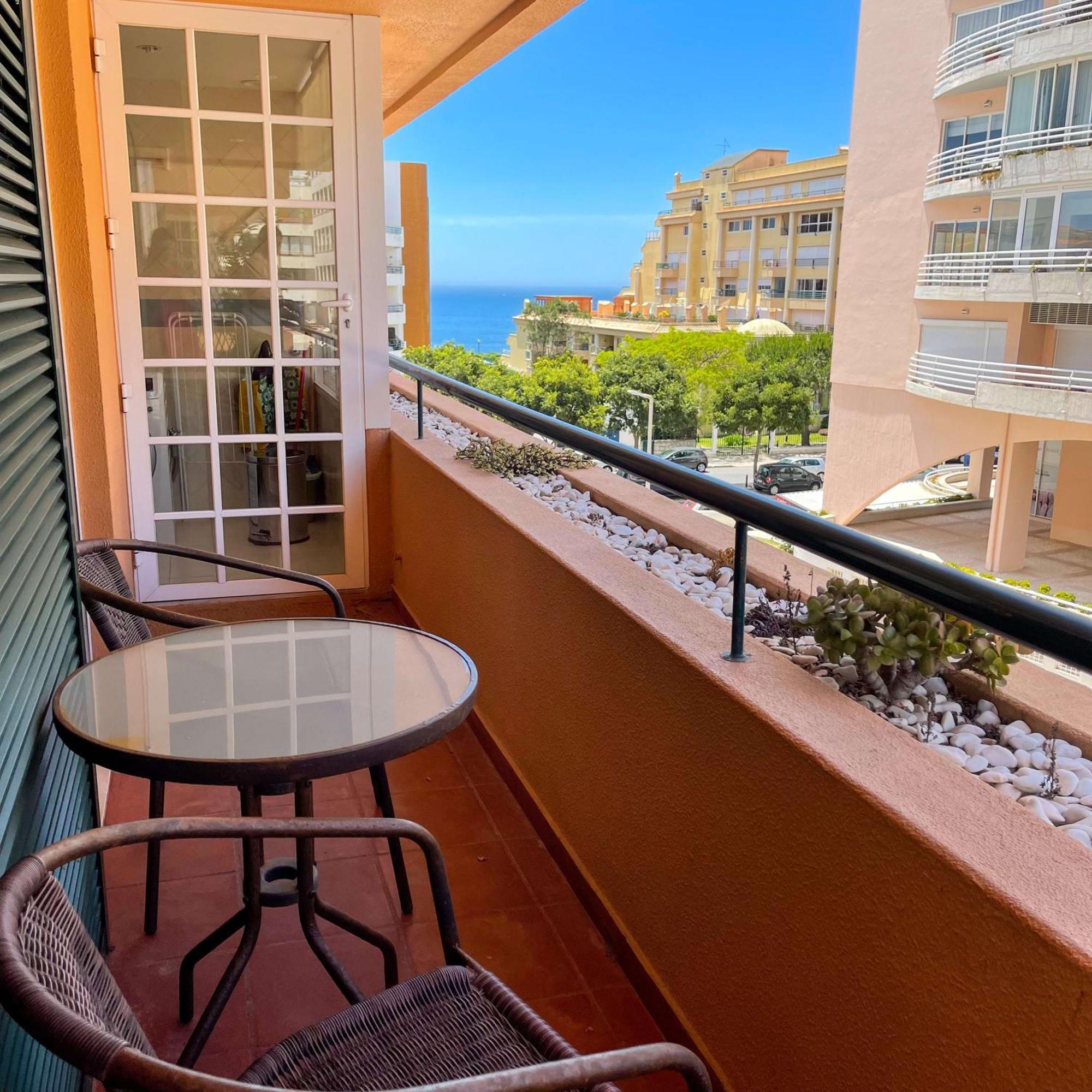 1br W/ Pool Lägenhet